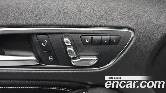 Mercedes-Benz GLA-Class 2018 — ფოტო 28/30
