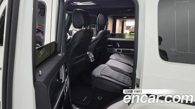 Mercedes-Benz G-Class 2021 — Фото 11/20