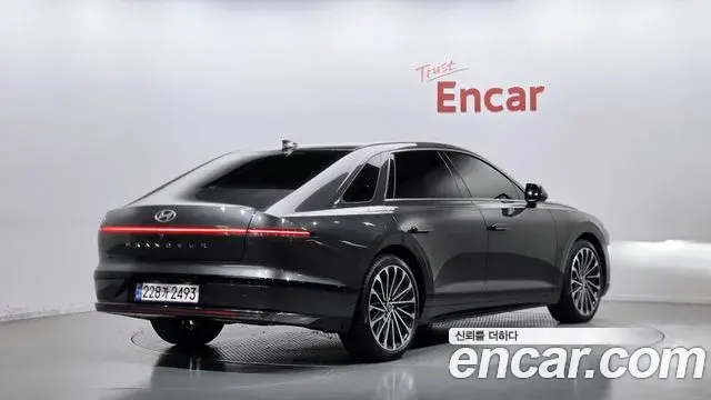 Hyundai Grandeur 2023 — Фото 2/20
