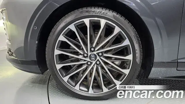 Hyundai Grandeur 2023 — Фото 5/20
