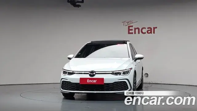 Volkswagen Golf 2022 — Фото 3/20