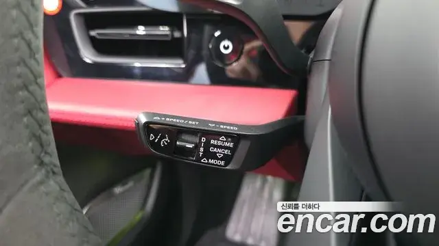 Porsche Taycan 2023 — Şəkil 10/20
