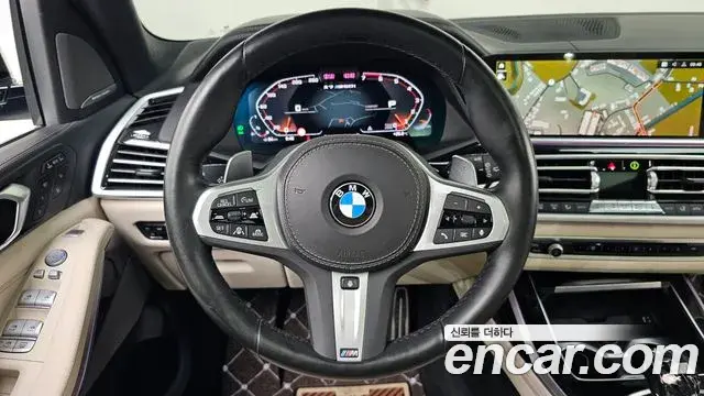 BMW X7 2022 — Фото 13/20