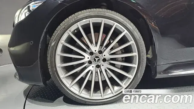 Mercedes-Benz S-Class 2023 — Şəkil 25/33