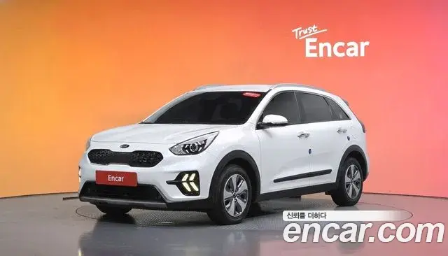 Kia Niro 2020 — ფოტო 30/30