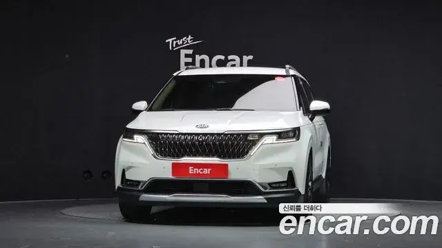 Kia Carnival 2021 — Фото 3/20