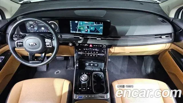 Kia Carnival 2021 — Фото 7/20