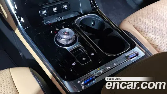 Kia Carnival 2021 — Фото 9/20