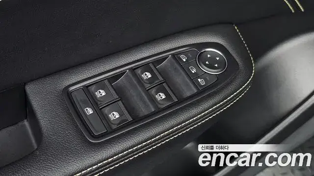 Renault Samsung Arkana 2025 — Фото 15/20