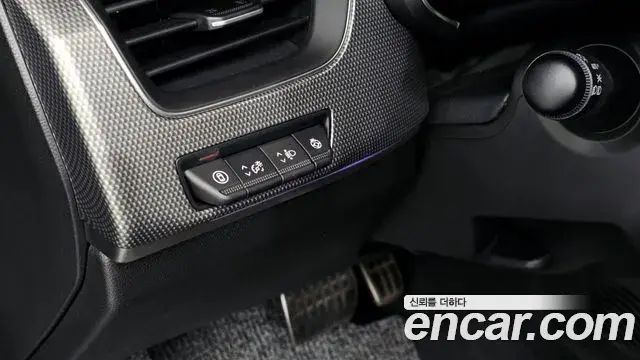 Renault Samsung Arkana 2025 — Фото 18/20