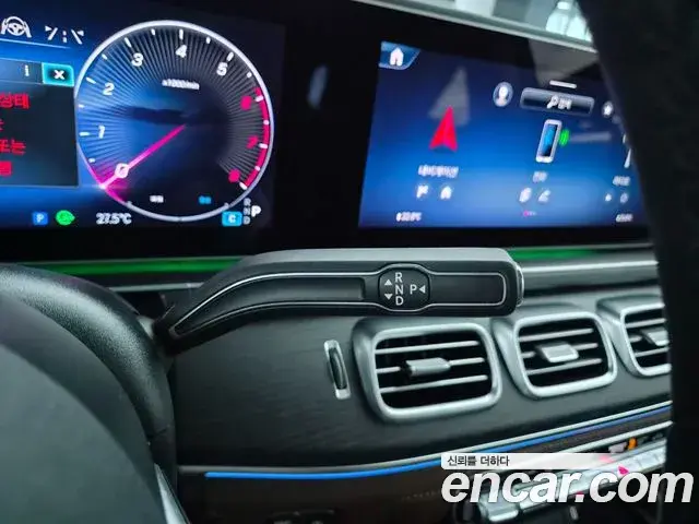 Mercedes-Benz GLE-Class 2026 — Фото 8/19