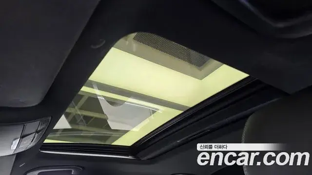 Mercedes-Benz E-Class 2022 — Фото 19/20