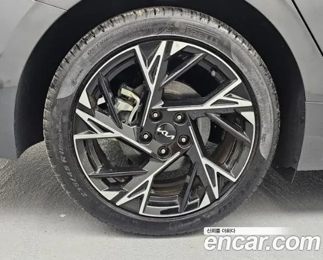 Kia K5 2025 — ფოტო 10/20