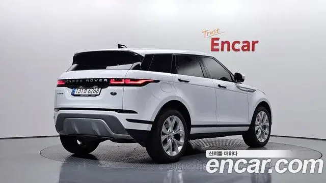 Land Rover Range Rover Evoque 2021 — Photo 30/36