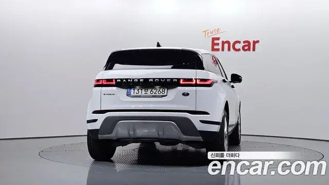 Land Rover Range Rover Evoque 2021 — Photo 12/36
