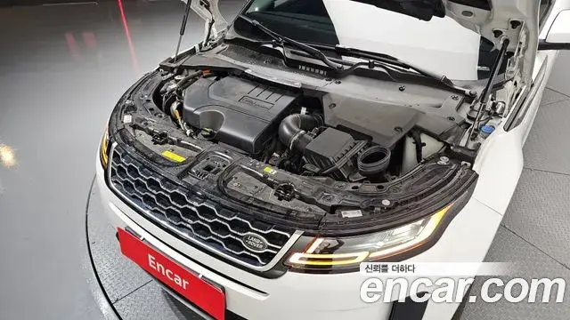Land Rover Range Rover Evoque 2021 — Photo 9/36