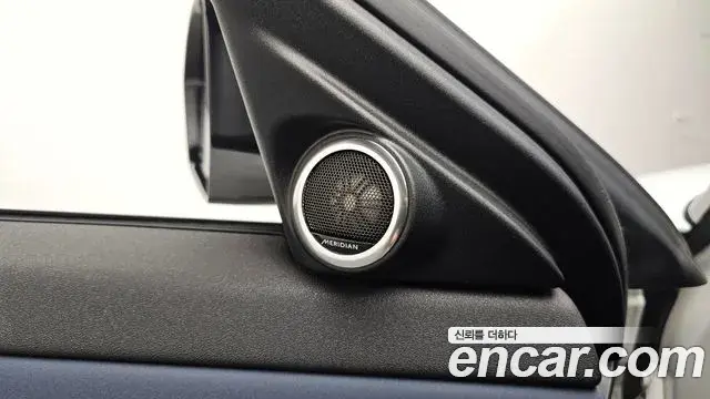 Land Rover Range Rover Evoque 2021 — Photo 6/36