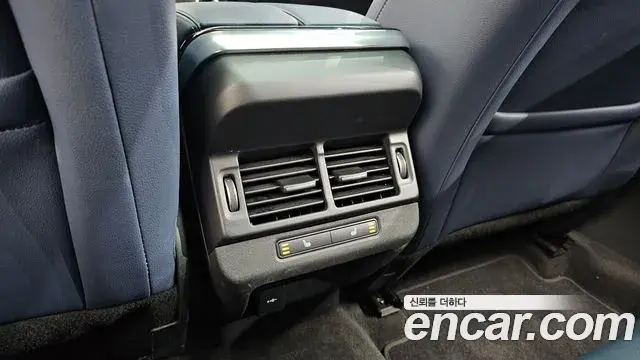 Land Rover Range Rover Evoque 2021 — Photo 16/36