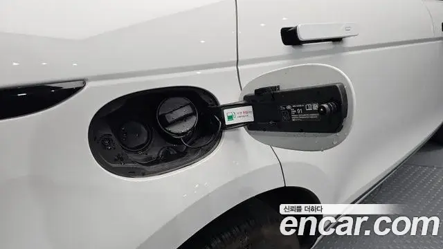 Land Rover Range Rover Evoque 2021 — Photo 35/36