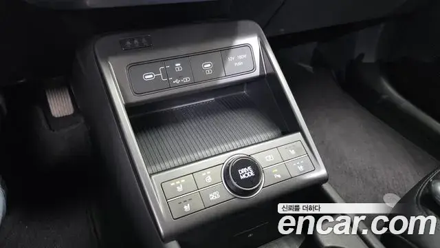 Hyundai Kona 2024 — Фото 17/20