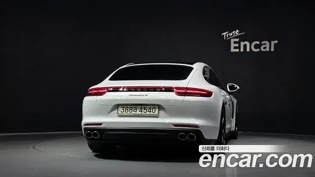 Porsche Panamera 2020 — Фото 4/20