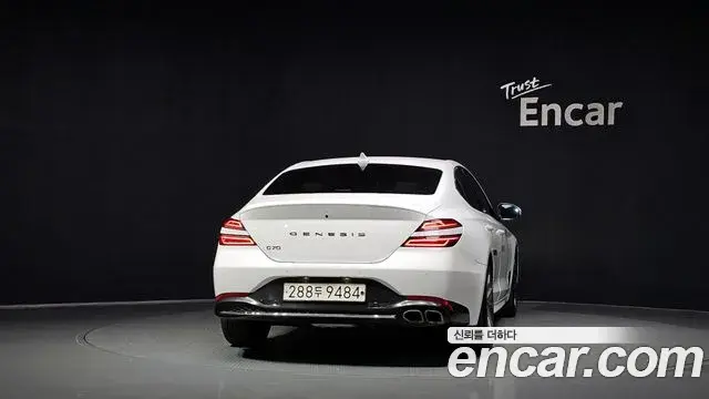 Genesis G70 2022 — ფოტო 14/34