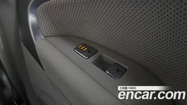 Genesis G70 2022 — ფოტო 17/34