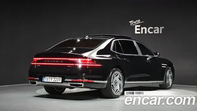 Genesis G90 2023 — Фото 2/20