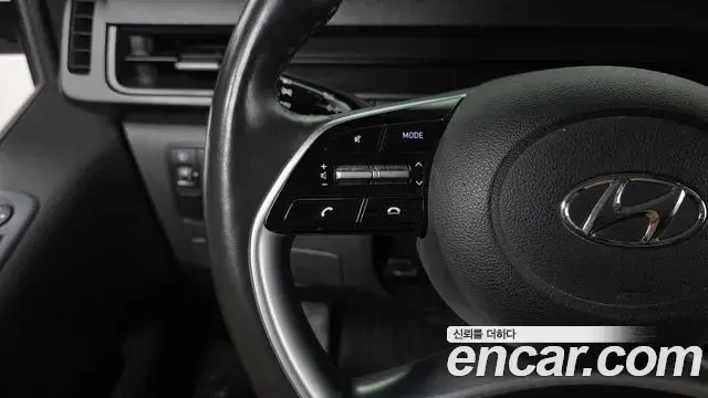 Hyundai Staria 2023 — Фото 17/20