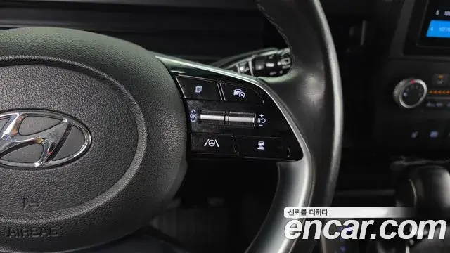 Hyundai Staria 2023 — Фото 18/20