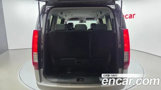 Hyundai Staria 2023 — Фото 20/20