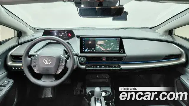 Toyota Prius 2024 — ფოტო 12/18