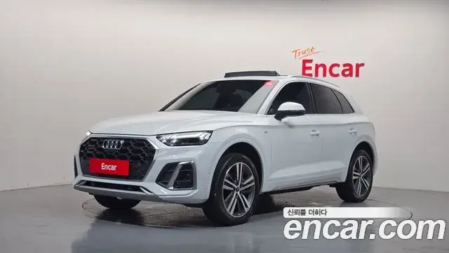 Audi Q5 2021 — Фото 1/20