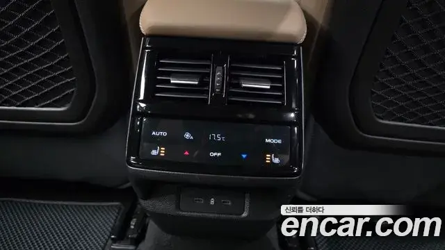 Renault Samsung Grand Koleos 2024 — ფოტო 17/20
