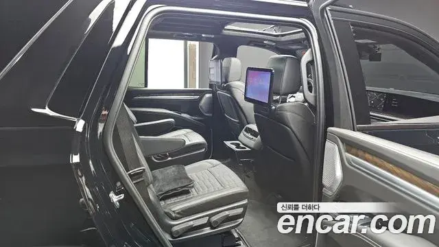 Cadillac Escalade 2026 — Şəkil 20/20