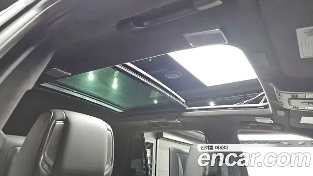 Cadillac Escalade 2026 — Şəkil 18/20