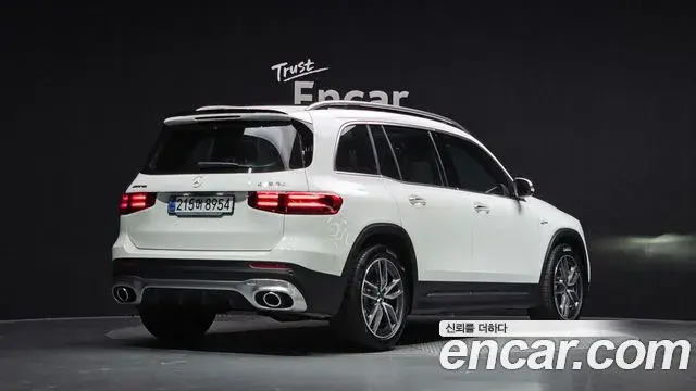 Mercedes-Benz GLB-Class 2025 — Фото 2/20