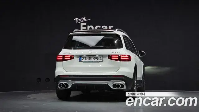 Mercedes-Benz GLB-Class 2025 — Фото 4/20