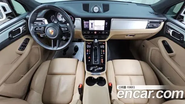 Porsche Macan 2023 — Фото 7/20