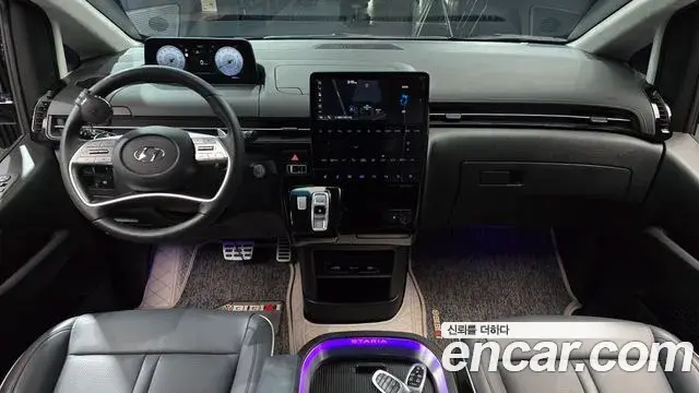 Hyundai Staria 2023 — Фото 7/20
