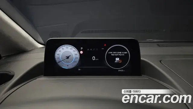 Hyundai Staria 2023 — Фото 8/20