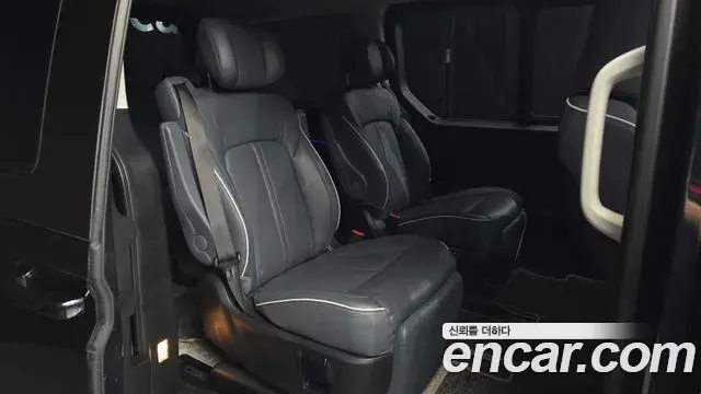 Hyundai Staria 2023 — Фото 11/20