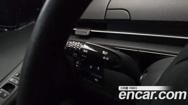 Hyundai Staria 2023 — Фото 16/20