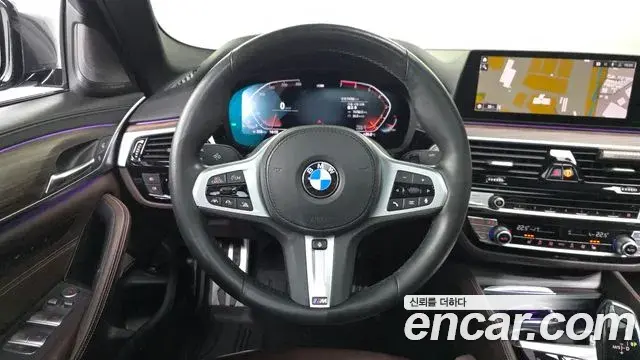 BMW 5 Series 2020 — Фото 13/20