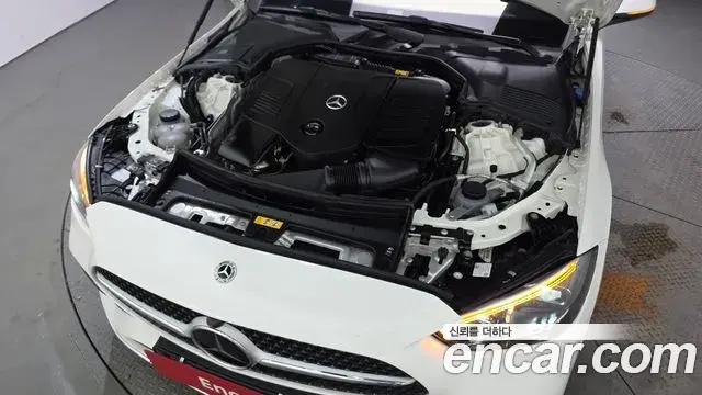 Mercedes-Benz C-Class 2022 — Фото 6/20