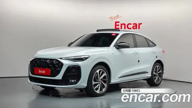 Audi Q5 2025 — Фото 1/20