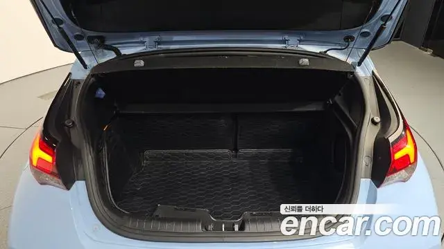 Hyundai Veloster 2020 — Фото 20/20