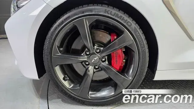 Genesis G70 2019 — Photo 5/20