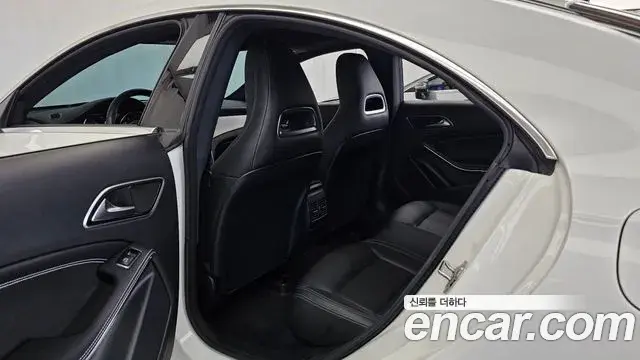 Mercedes-Benz CLA-Class 2018 — Фото 12/20