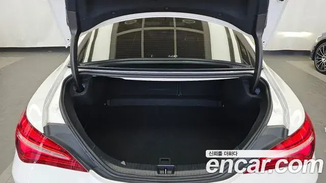 Mercedes-Benz CLA-Class 2018 — Фото 18/20